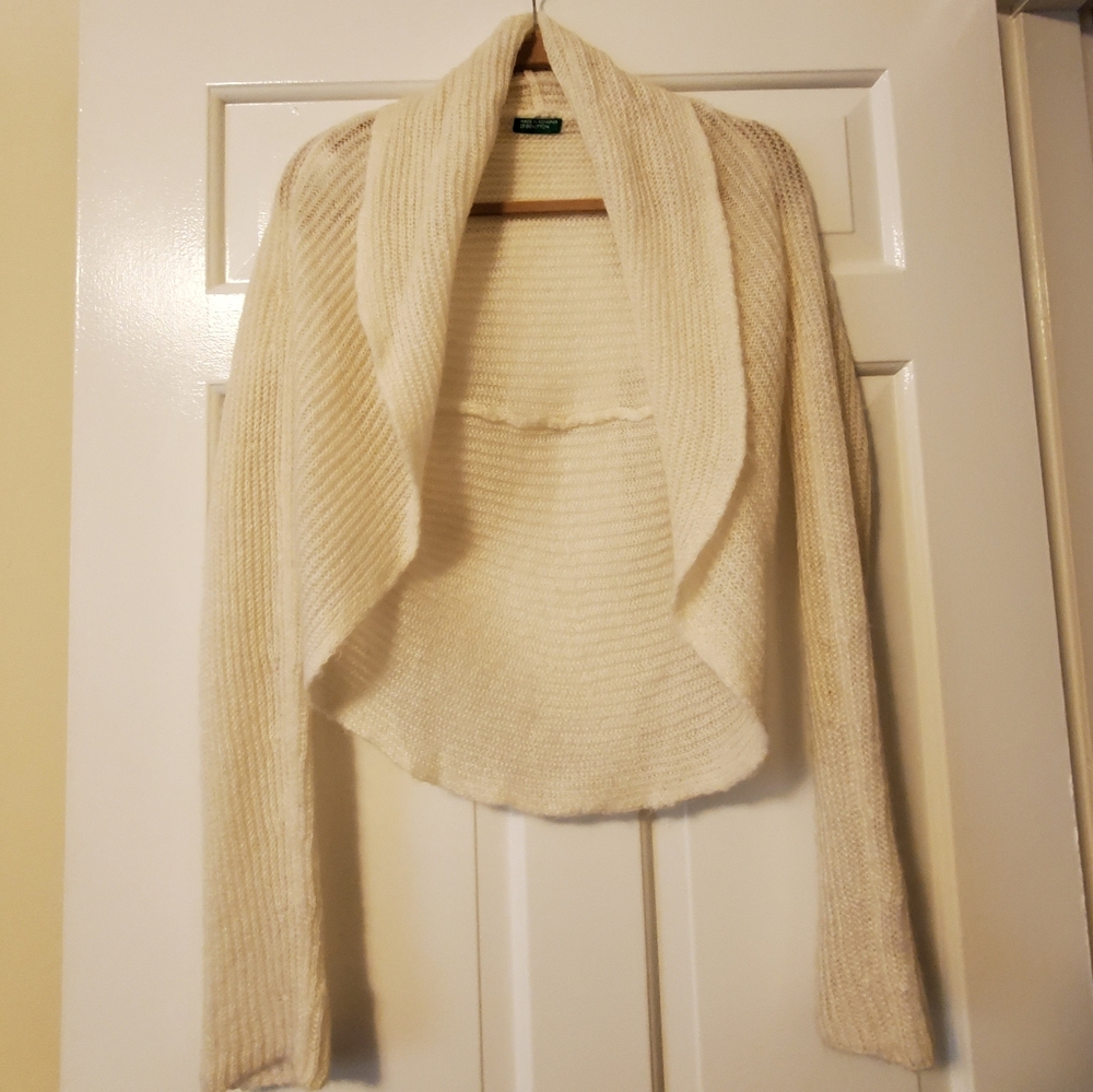 United Colors of Benetton cream sweater shrug
